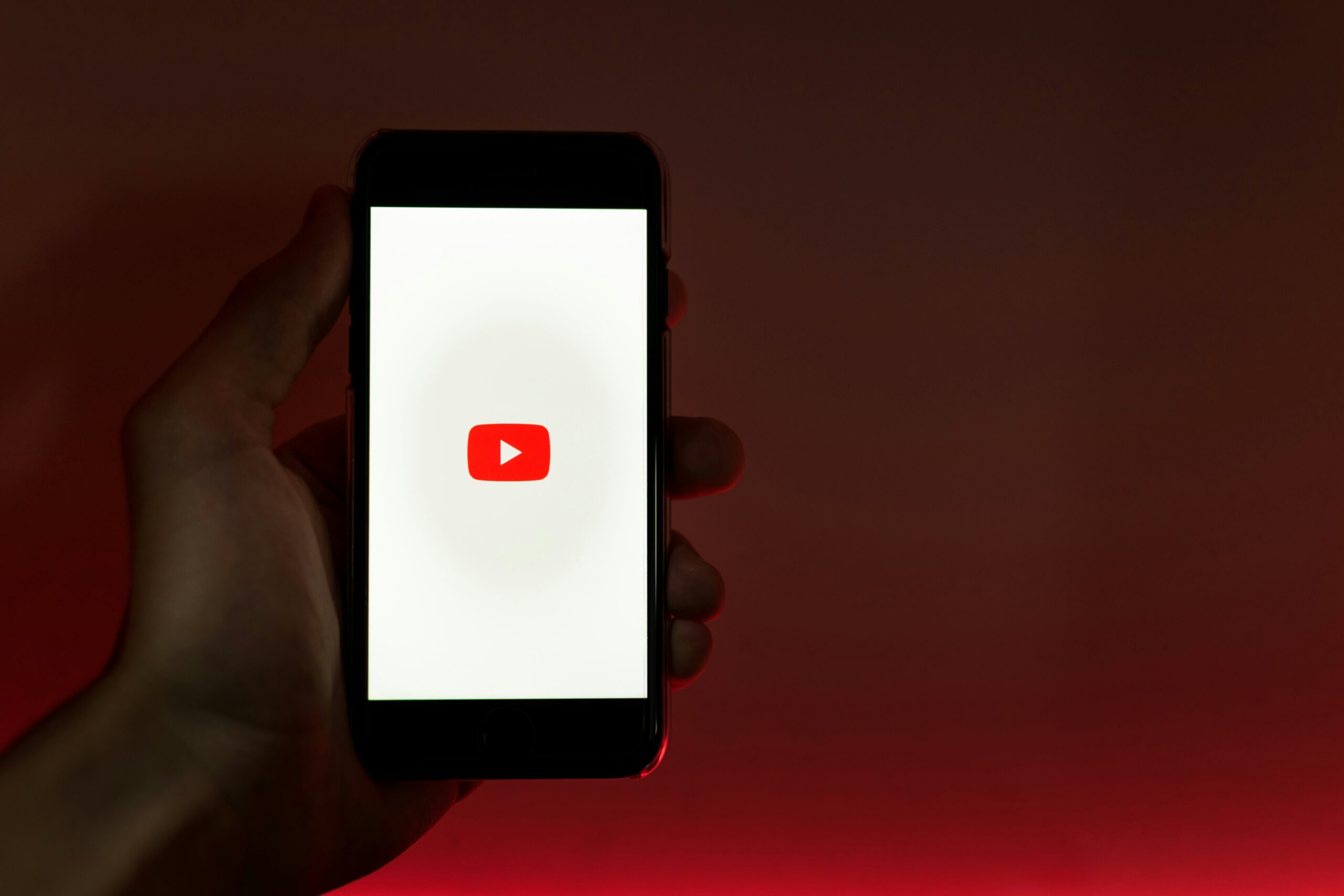 Cómo Ganar Dinero con YouTube: Consejos para Monetizar tus Videos