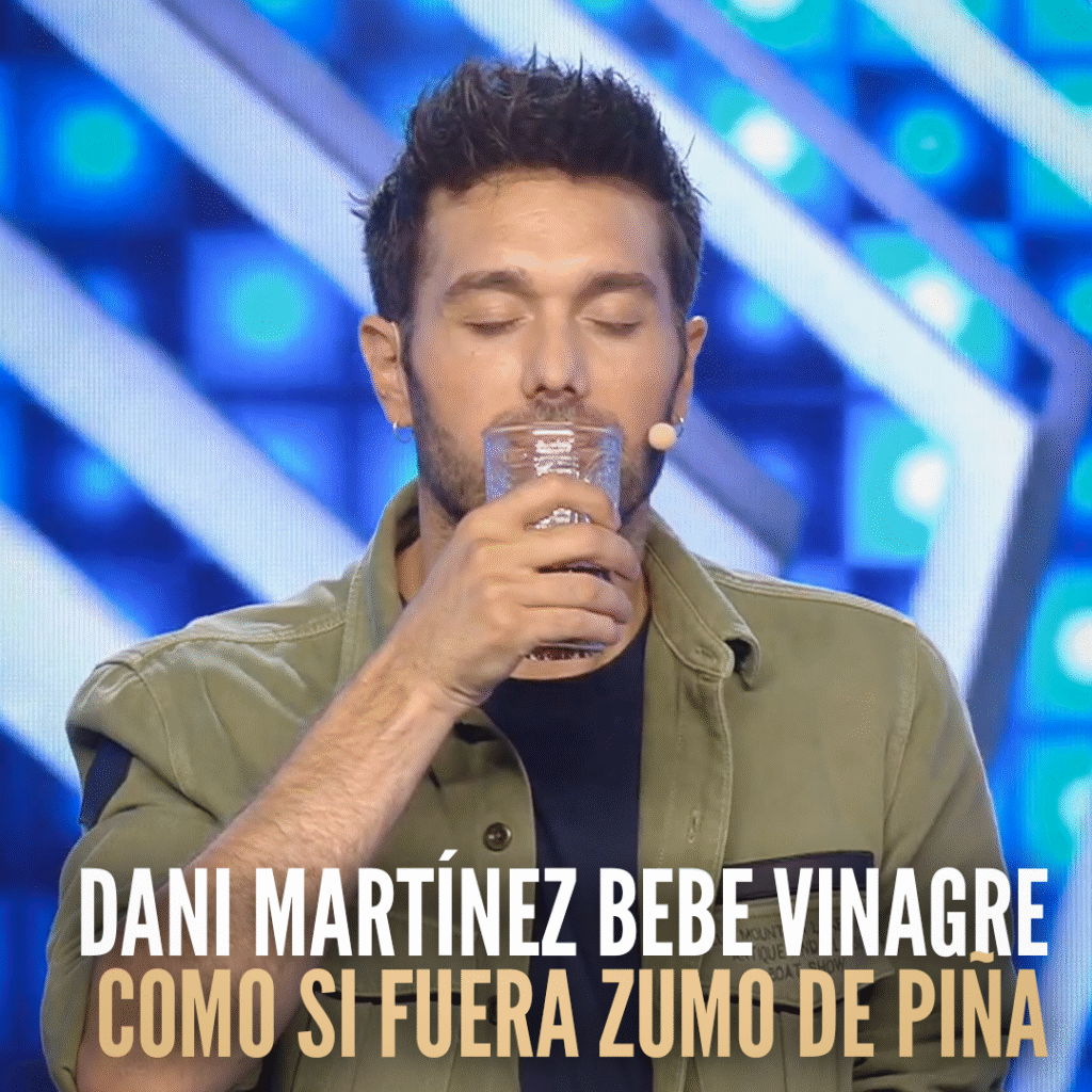 Dani Martínez bebe Vinagre hipnotizado

